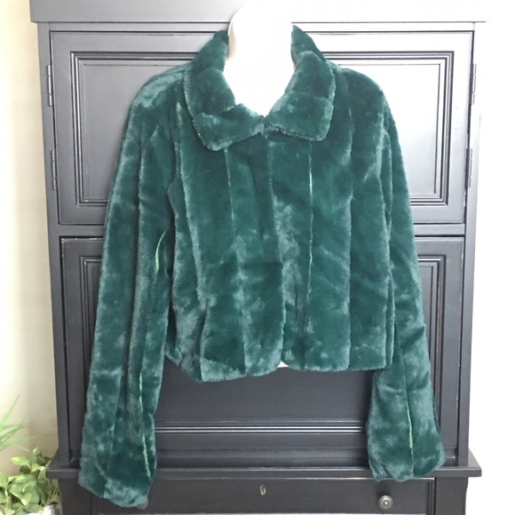 Faux-Fur Plush Crop Formal Stole Shrug Jacket LAUNDRY BY SHELLI - Picture 7 of 8